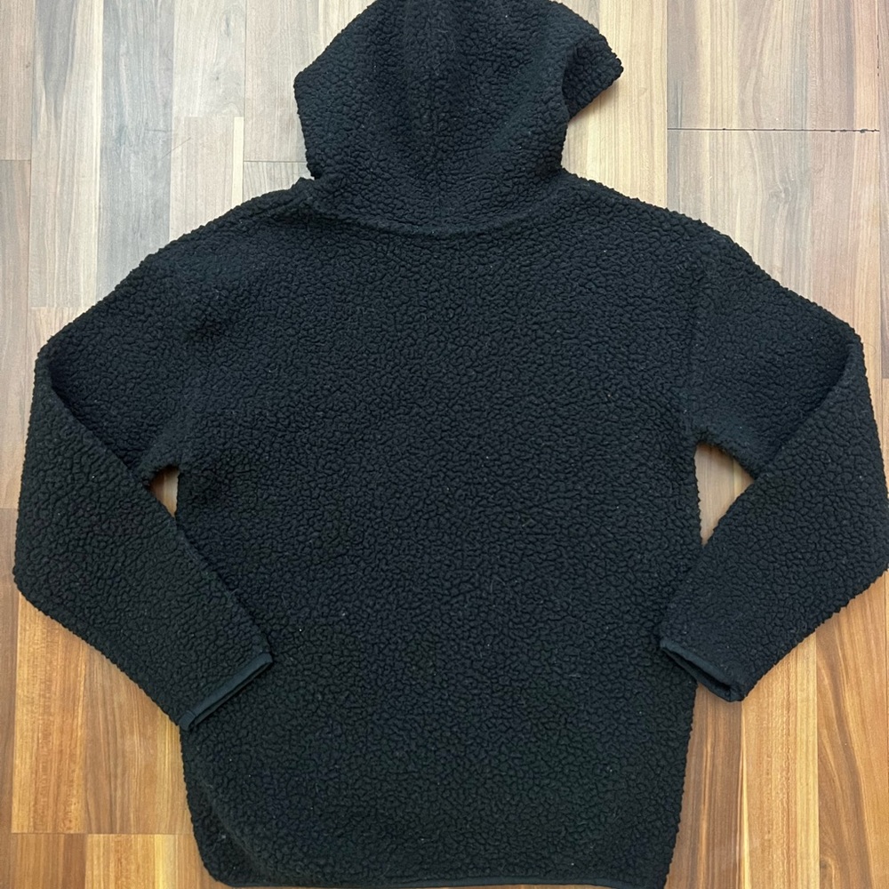 Boys Old Navy pullover sweater - Picture 5 of 7